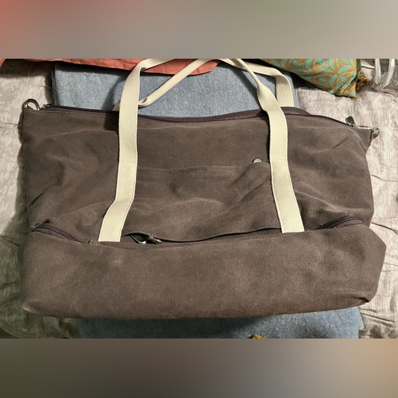 Lo & Sons Catalina deluxe large weekender - Picture 3 of 10